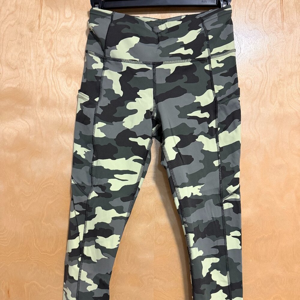 Lululemon Fast Free HR Tight 25” Pockets Size 4 Camo Crispin Green 00736